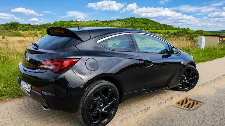 OPEL Astra -