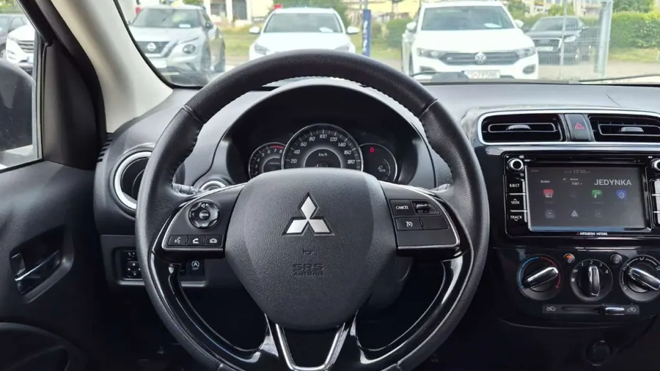 MITSUBISHI Space Star -