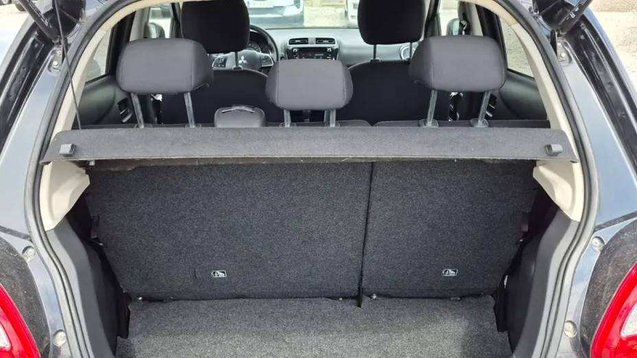 MITSUBISHI Space Star -