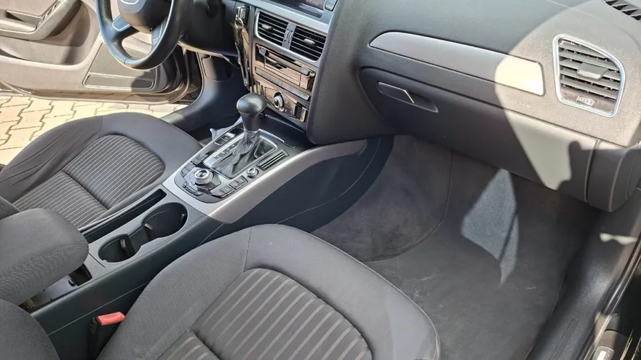 AUDI A4 -