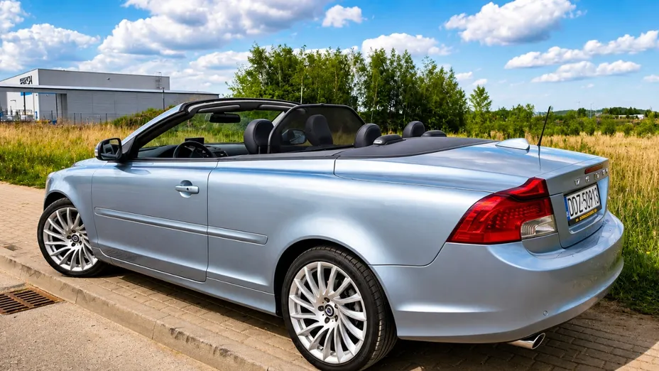 VOLVO C70 -