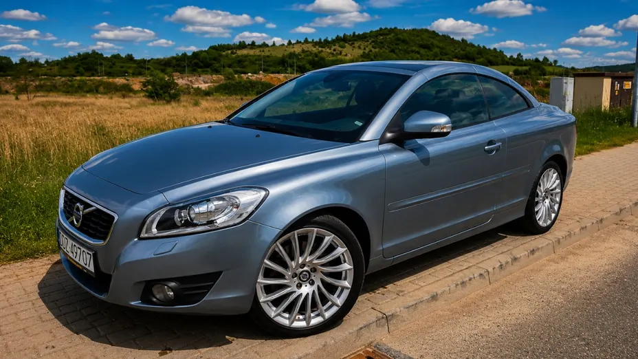 VOLVO C70 -