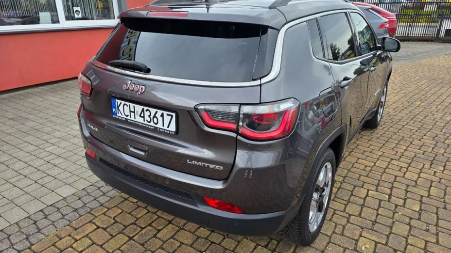 JEEP Compass -