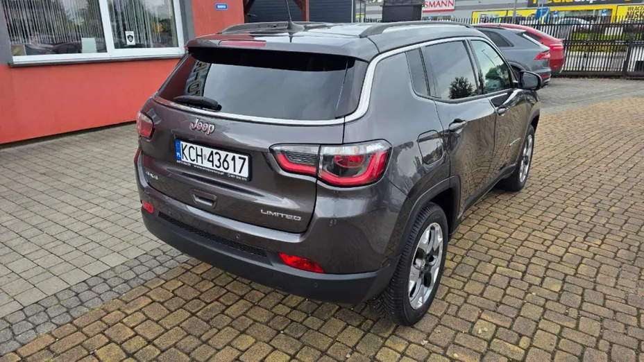JEEP Compass -