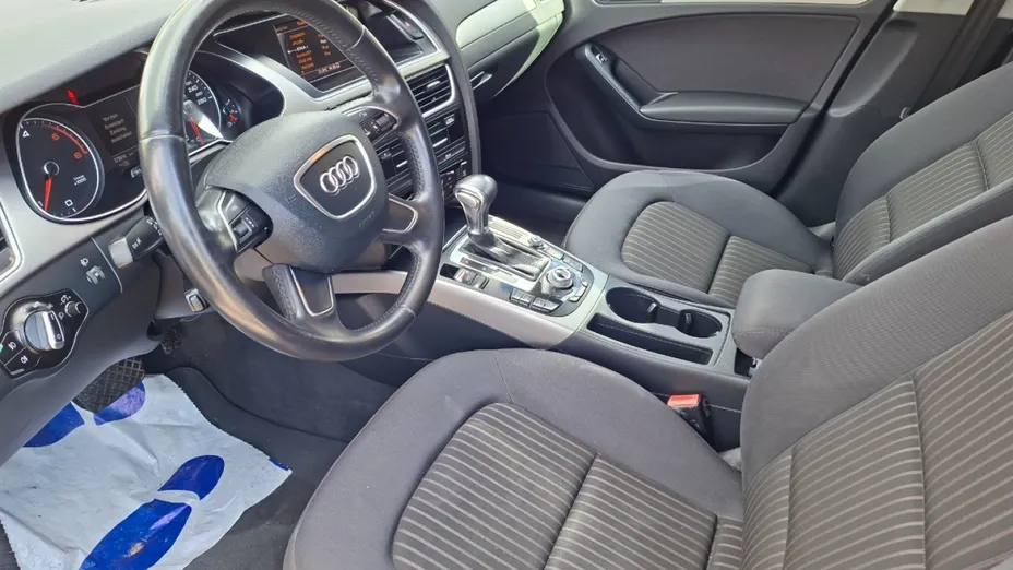 AUDI A4 -