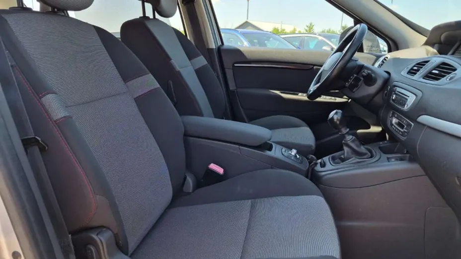 RENAULT Scenic -