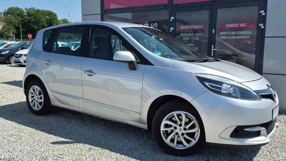 RENAULT Scenic -