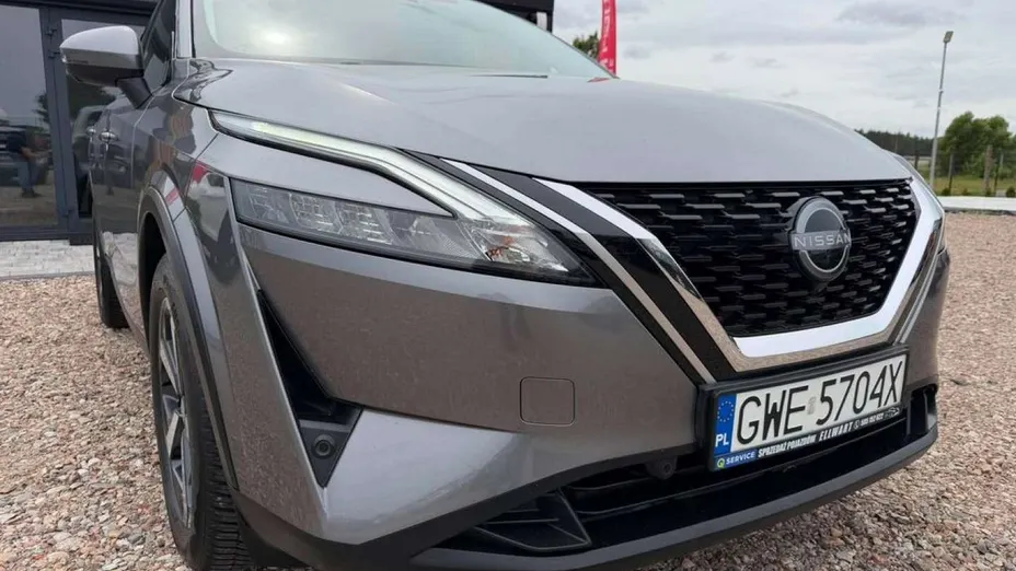 NISSAN Qashqai -