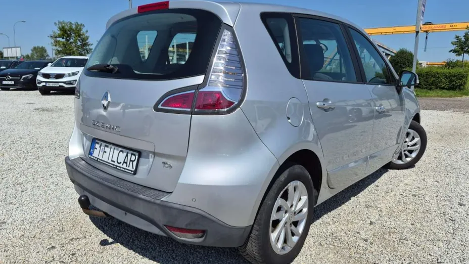 RENAULT Scenic -