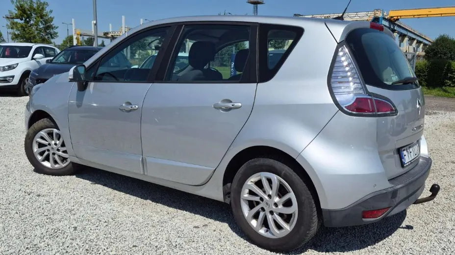 RENAULT Scenic -