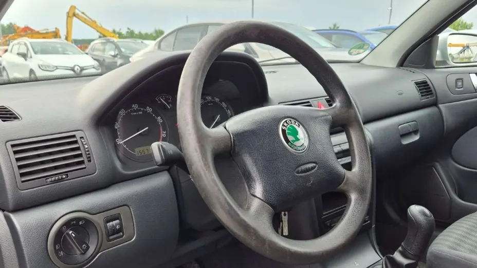 SKODA Octavia -