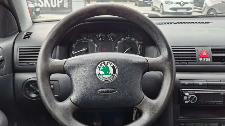 SKODA Octavia -