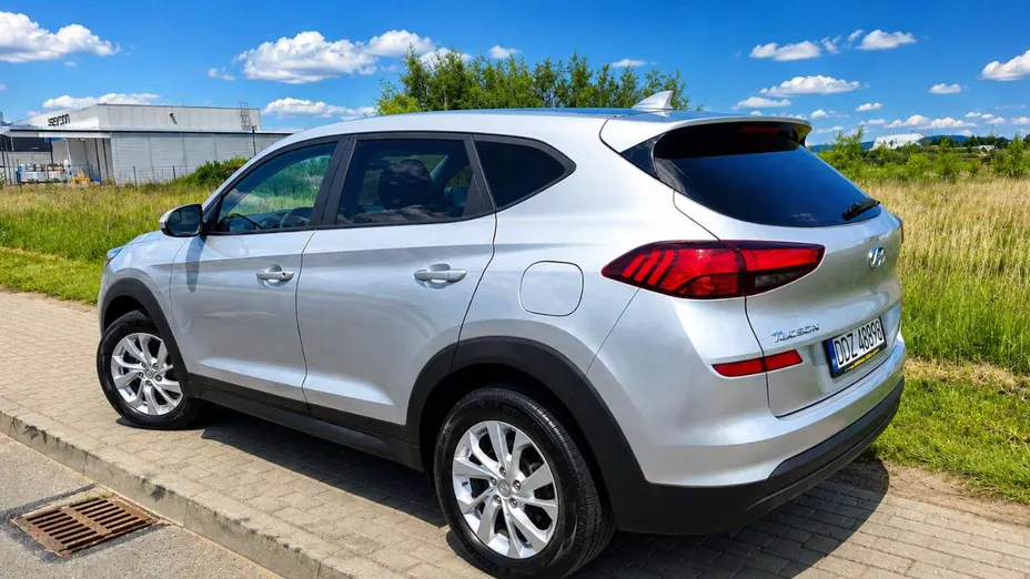 HYUNDAI Tucson -