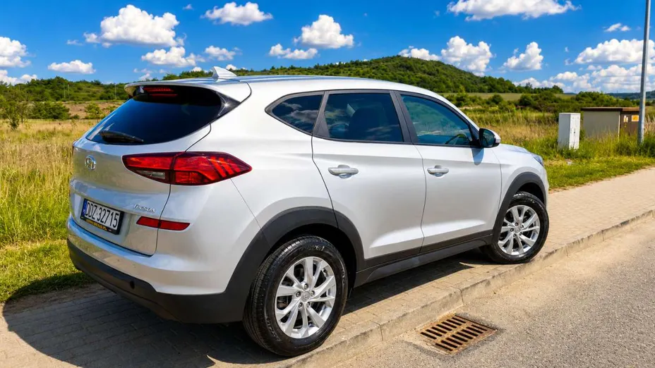 HYUNDAI Tucson -