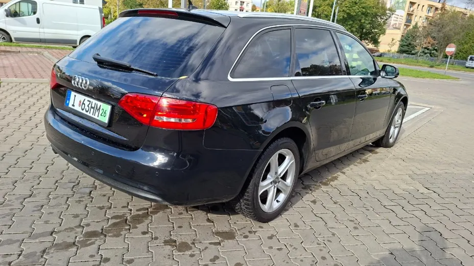AUDI A4 -