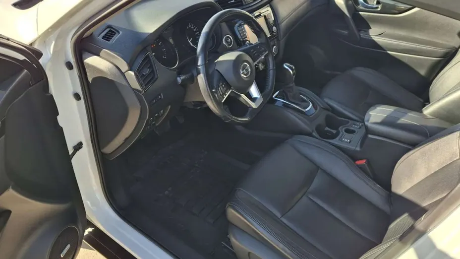 NISSAN X-Trail -