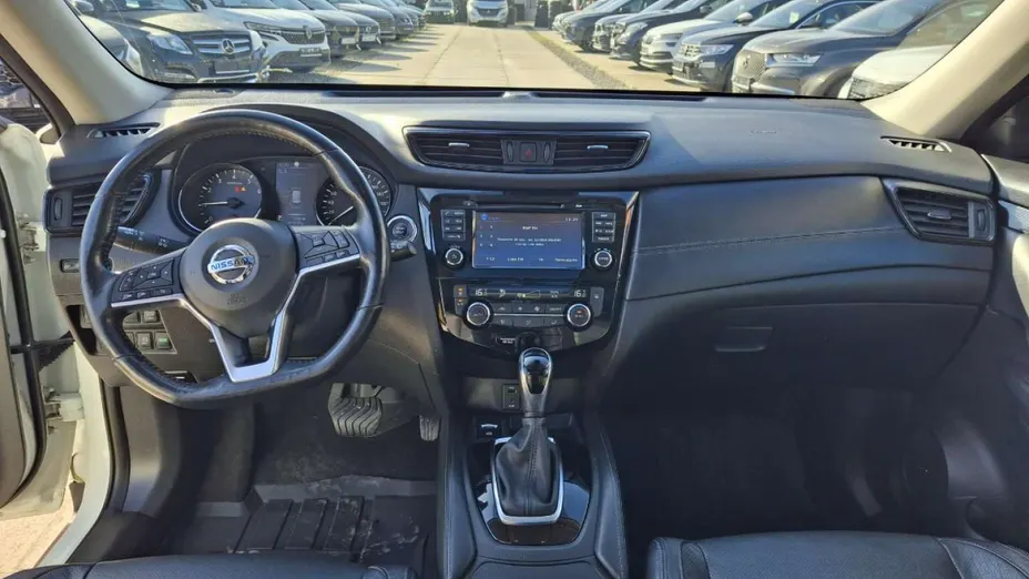 NISSAN X-Trail -