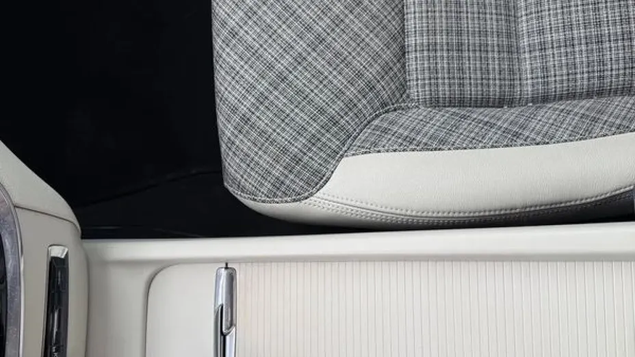 VOLVO V60 -