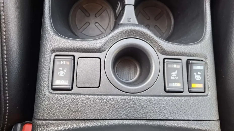 NISSAN X-Trail -