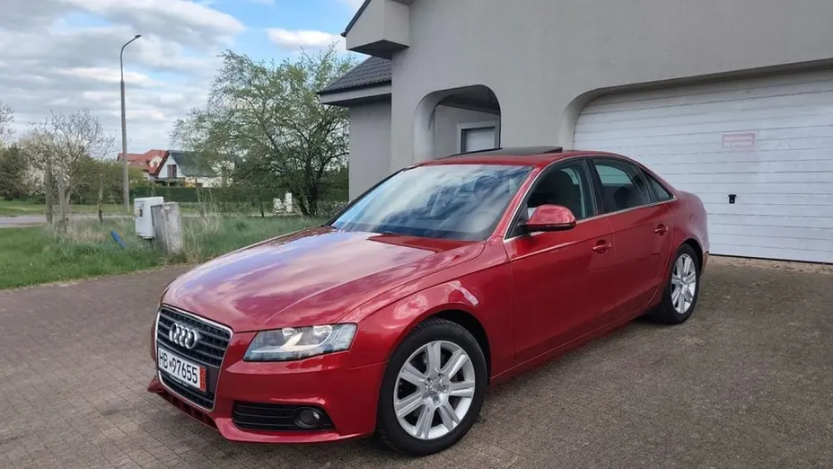 AUDI A4 -