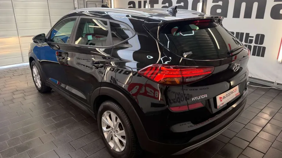 HYUNDAI Tucson -