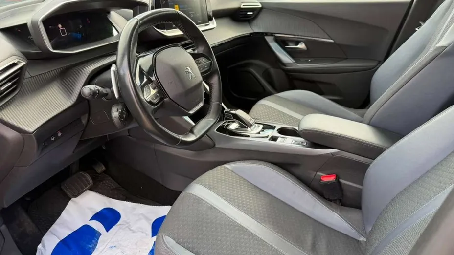 PEUGEOT 2008 -