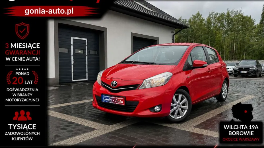 TOYOTA Yaris -