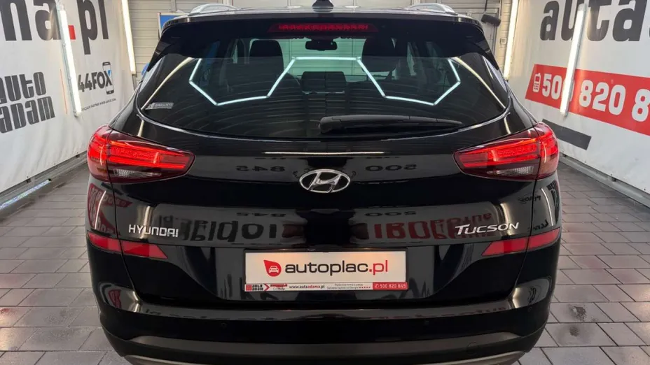 HYUNDAI Tucson -