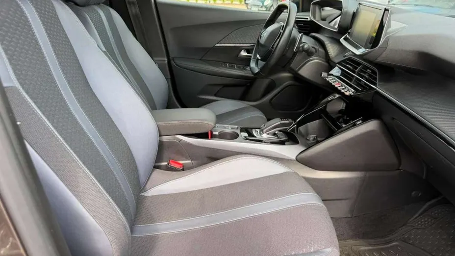 PEUGEOT 2008 -