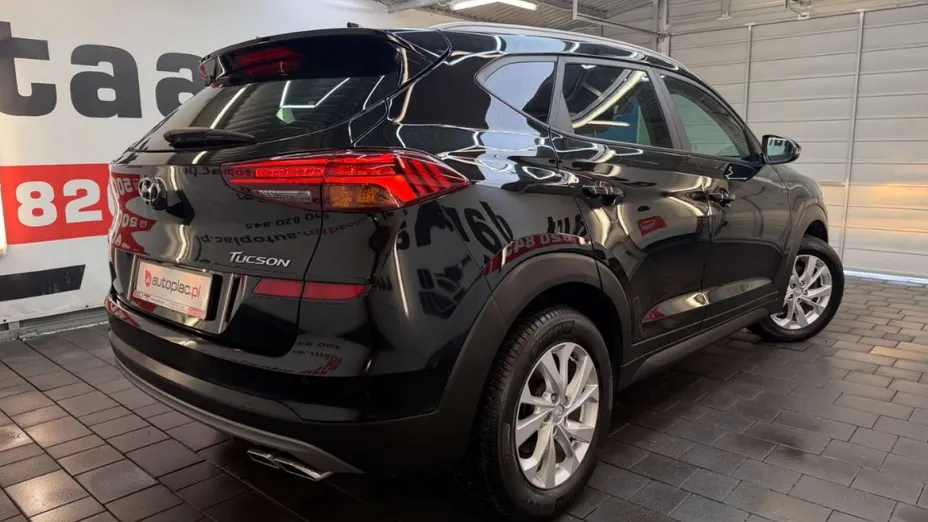 HYUNDAI Tucson -