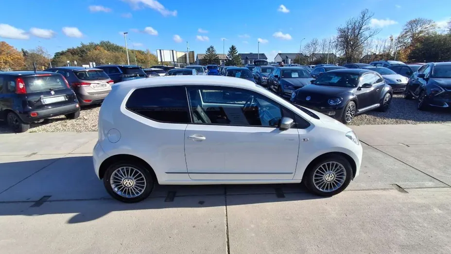 VOLKSWAGEN up! -
