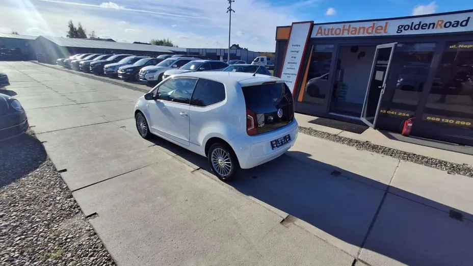 VOLKSWAGEN up! -