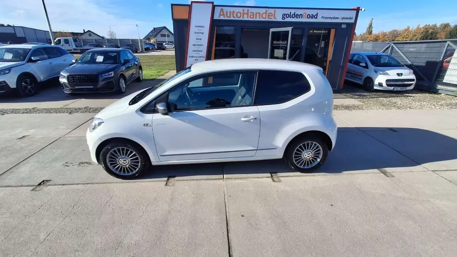 VOLKSWAGEN up! -