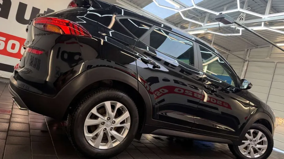 HYUNDAI Tucson -