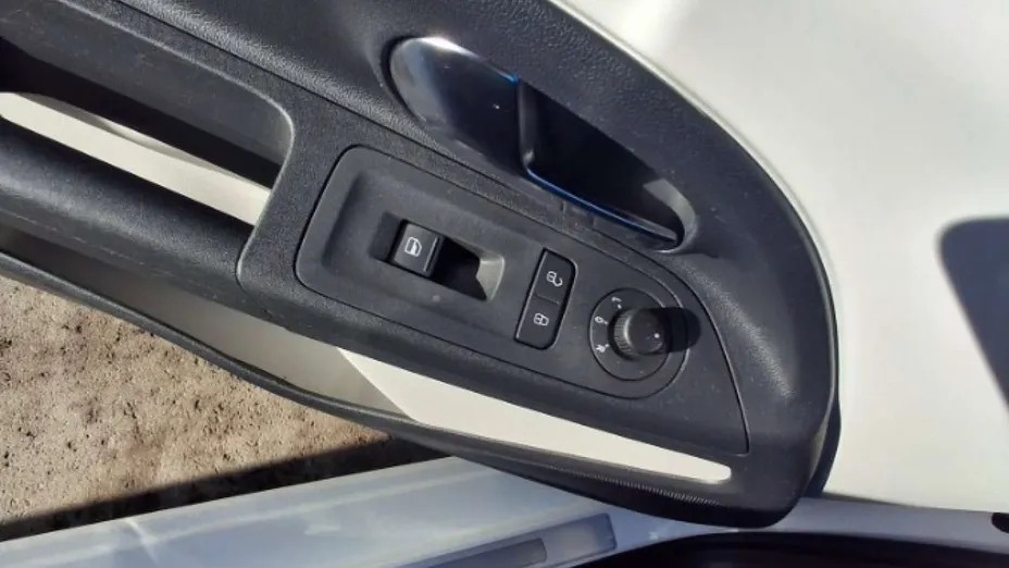 VOLKSWAGEN up! -