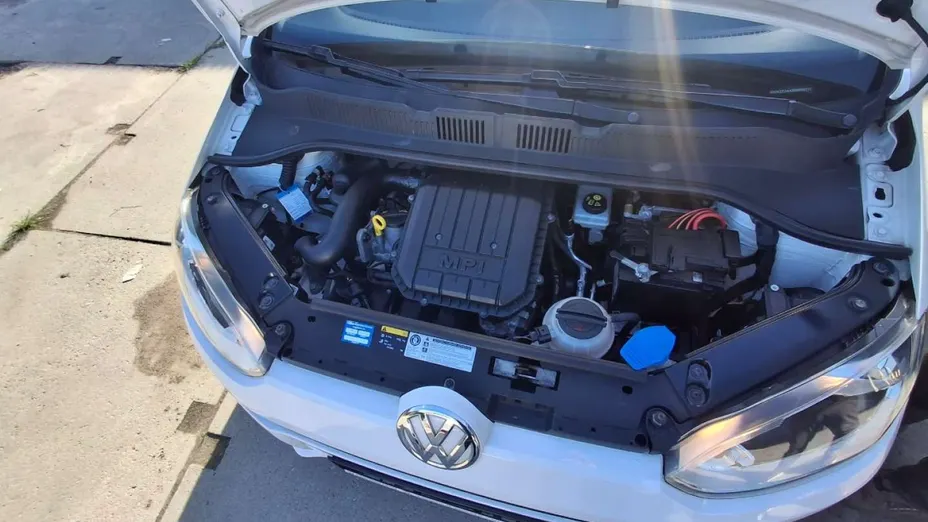 VOLKSWAGEN up! -