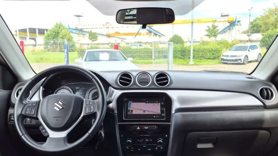 SUZUKI Vitara -