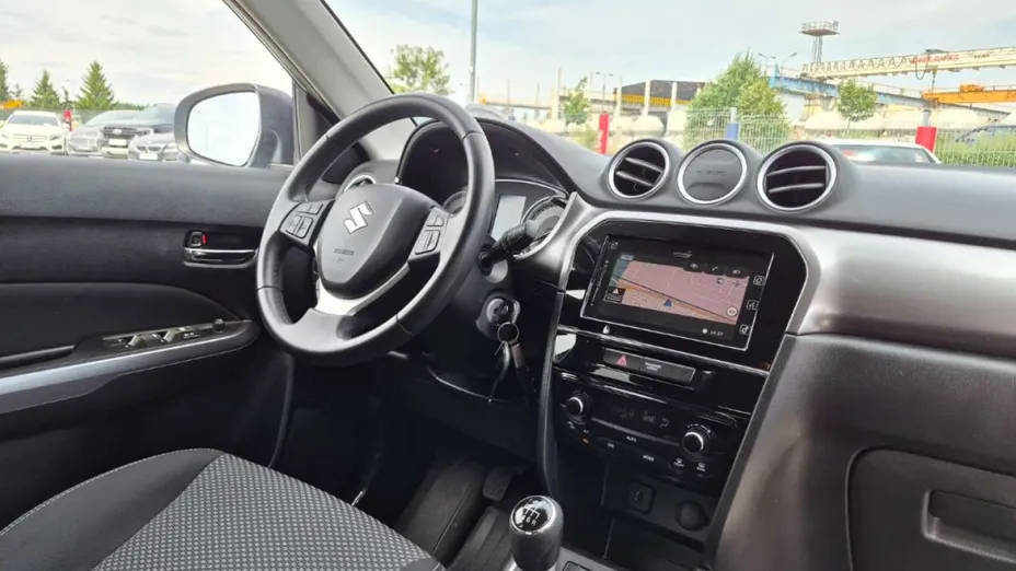 SUZUKI Vitara -