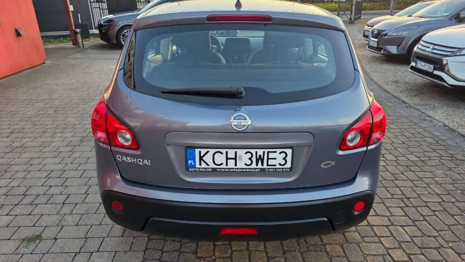 NISSAN Qashqai -