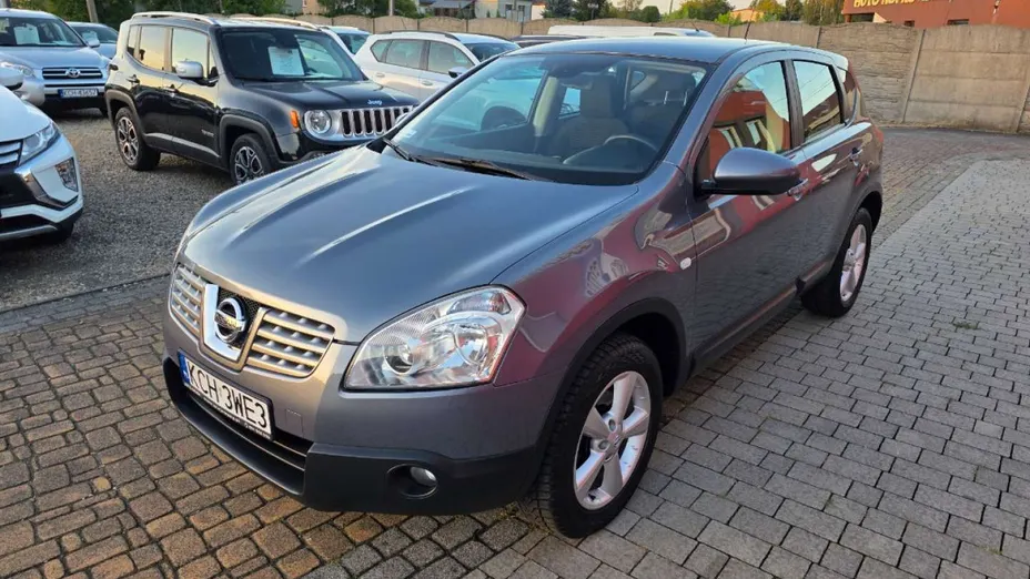 NISSAN Qashqai -