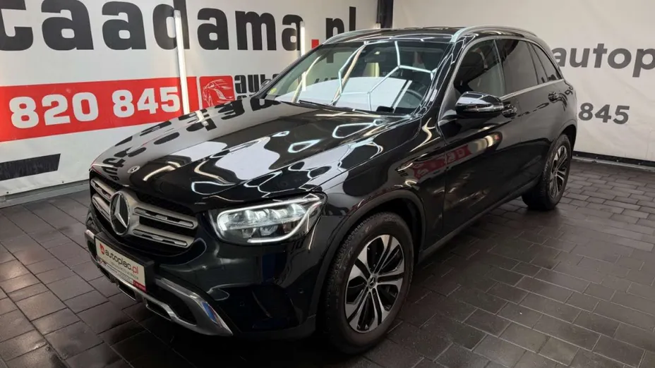MERCEDES-BENZ GLC -
