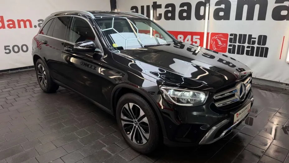MERCEDES-BENZ GLC -