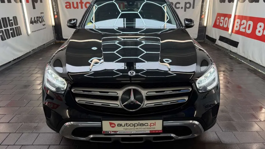 MERCEDES-BENZ GLC -