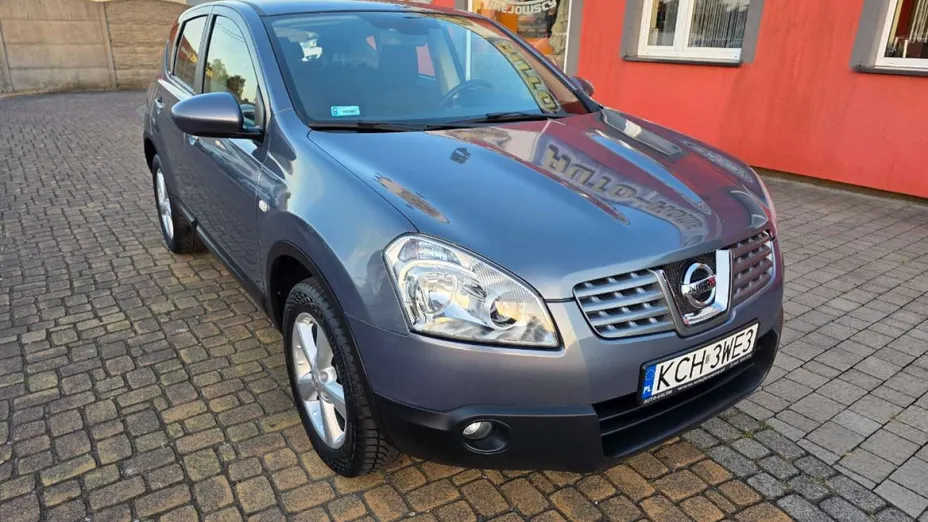 NISSAN Qashqai -