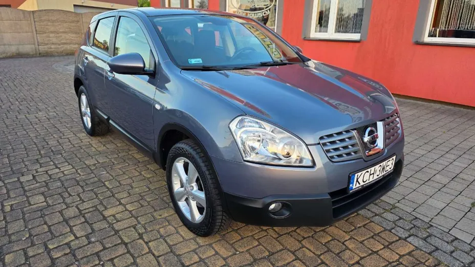 NISSAN Qashqai -