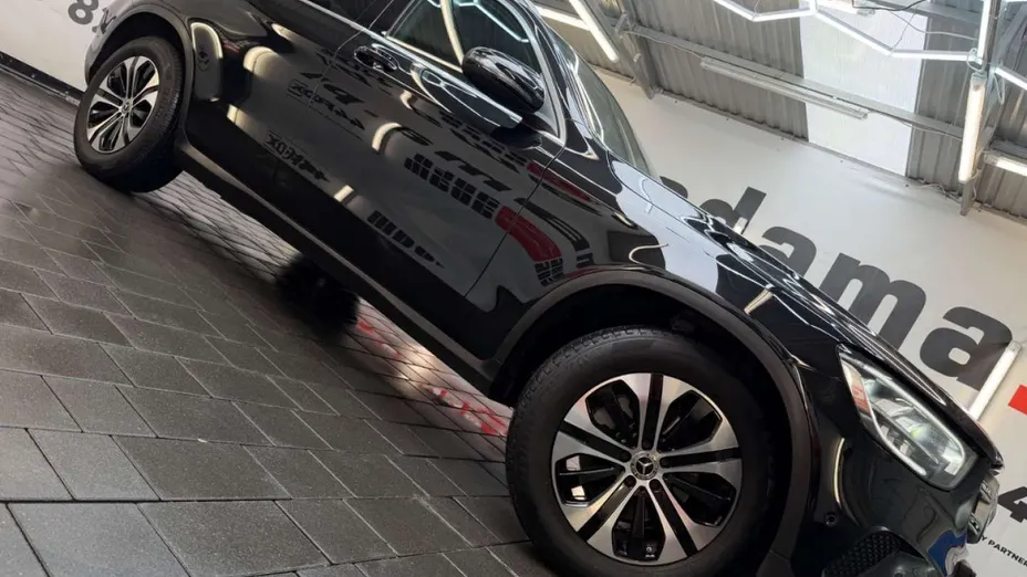 MERCEDES-BENZ GLC -