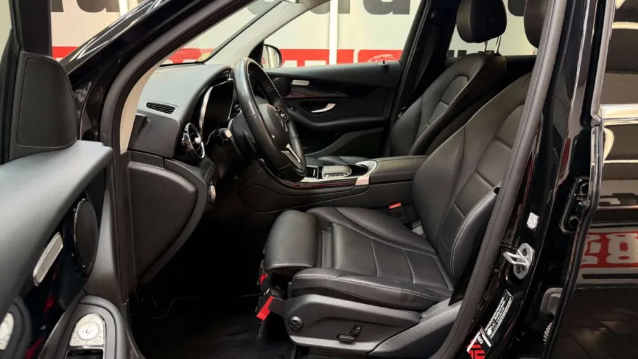 MERCEDES-BENZ GLC -