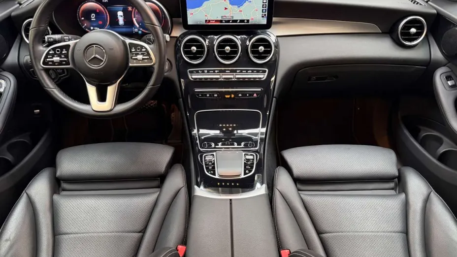 MERCEDES-BENZ GLC -