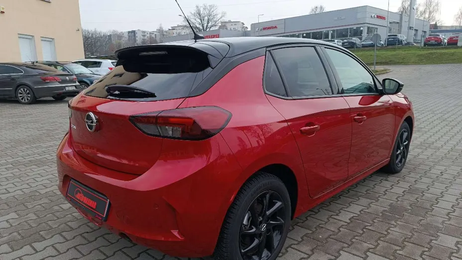 OPEL Corsa -