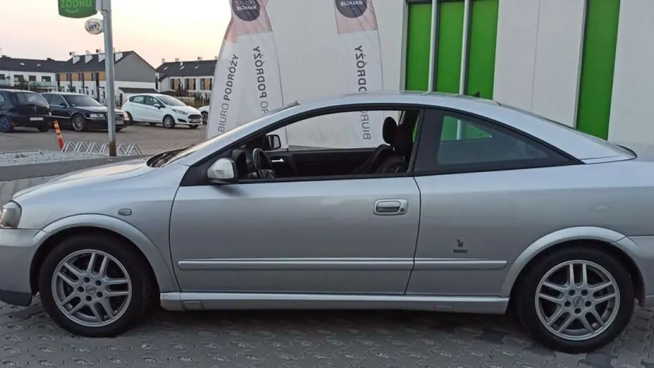 OPEL Astra -